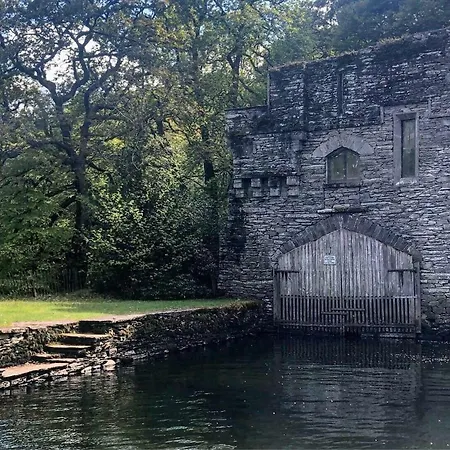 Bracken Crag * Bowness-on-Windermere